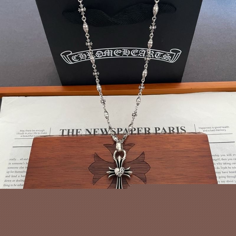 Ch**me He**ts necklaces